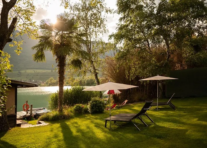 Leuchtenburg Am See