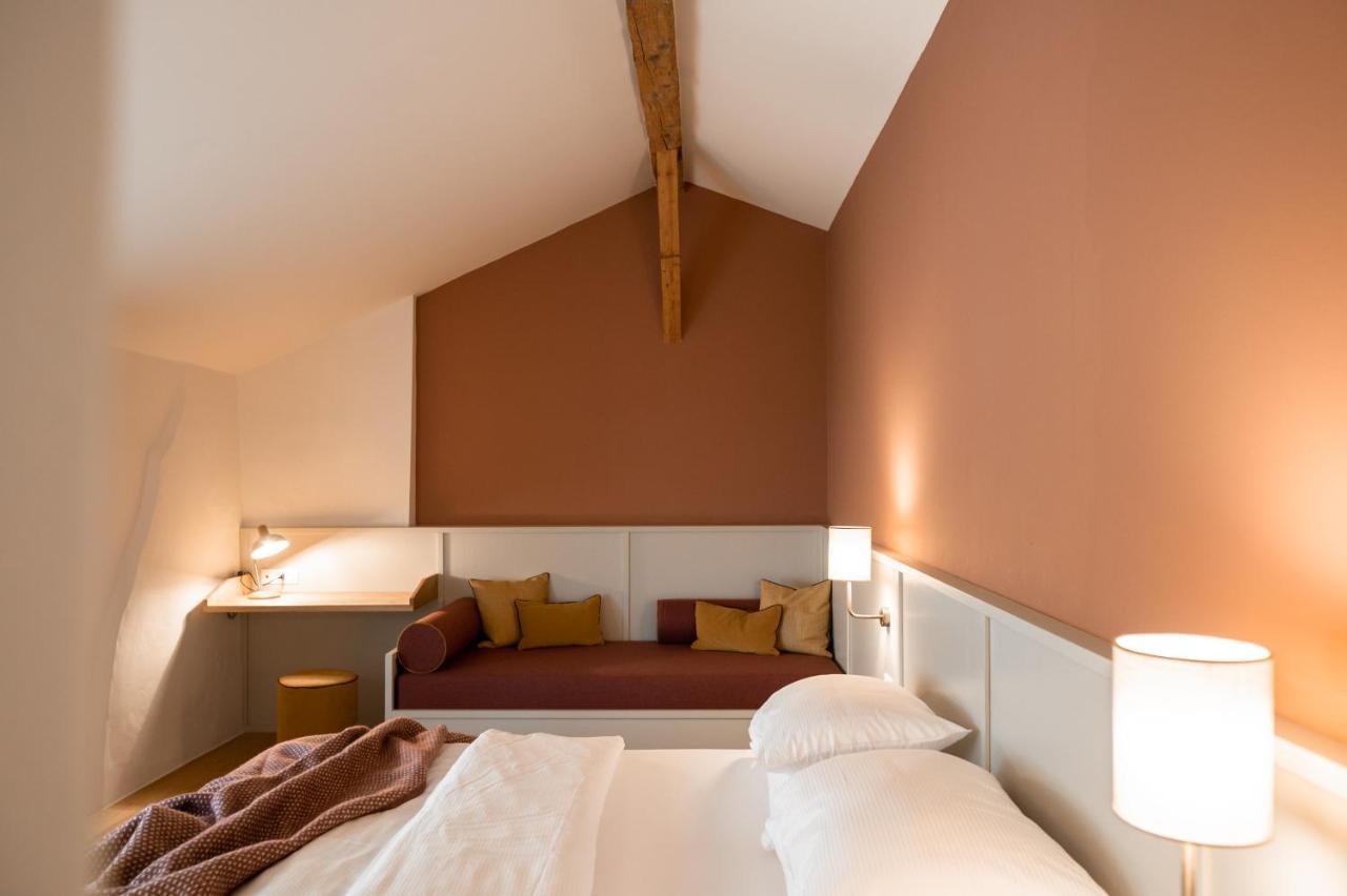 Leuchtenburg Am See Hotel Caldaro
